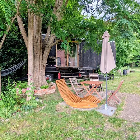 Modernes Tiny House In Historischem Ambiente Сasa de vacaciones Neu Kaliss